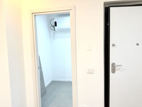 Via Roncaglia, 14 - Milano