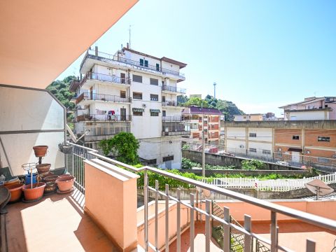 Viale Brutium, 10 - Catanzaro