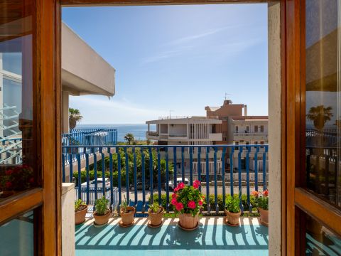 Via M. Rapisardi, 3 - Aci Castello