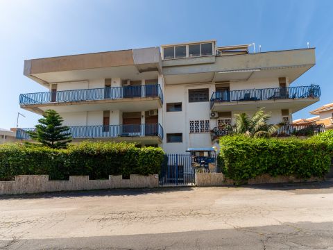 Via M. Rapisardi, 3 - Aci Castello