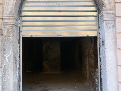 Via Placida, 144 - Messina