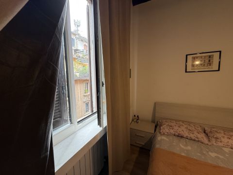 Via Bramante, 15 - Milano