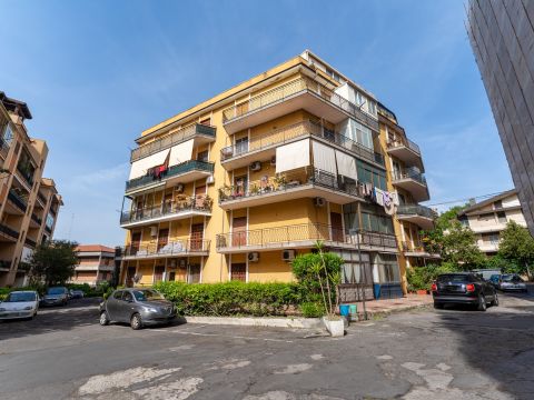 Via Fratelli Bandiera, 80 - Gravina Di Catania