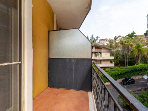 Via Fratelli Bandiera, 80 - Gravina Di Catania