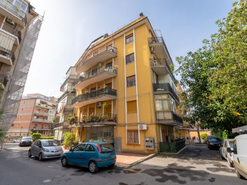Via Fratelli Bandiera, 80 - Gravina Di Catania