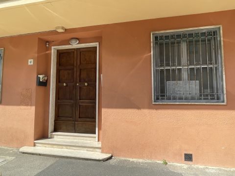 Via Brigata Garibaldi, 12 - Livorno