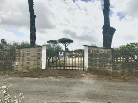 Via Borgomanero, 36 - Roma
