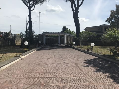 Via Borgomanero, 36 - Roma