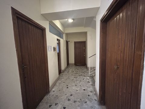 Via Laura Mantegazza, 35 - Roma