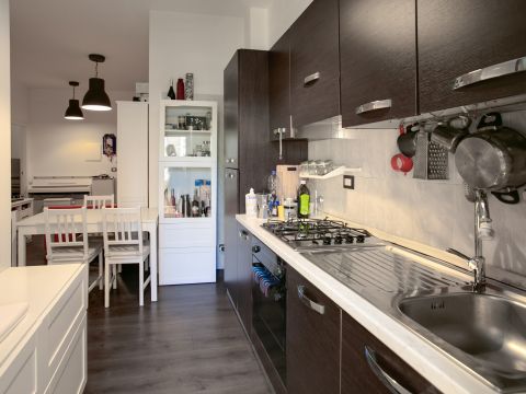 Via Laura Mantegazza, 35 - Roma