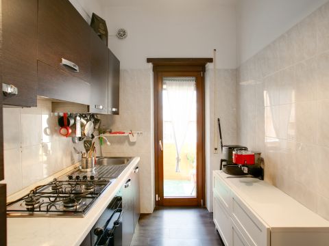 Via Laura Mantegazza, 35 - Roma