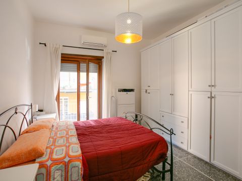 Via Laura Mantegazza, 35 - Roma