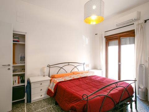 Via Laura Mantegazza, 35 - Roma