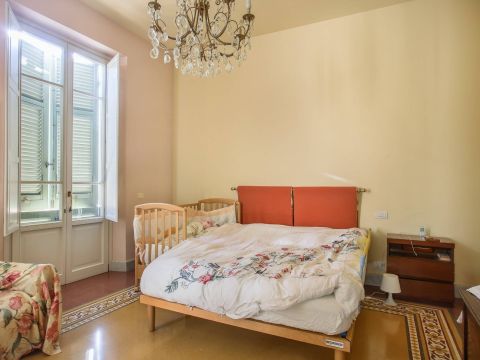 Via Giuseppe Mazzini, 7 - Viareggio