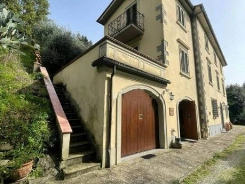 Via Sismondi - Pescia