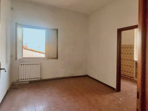 Via Sproni, 60 - Livorno