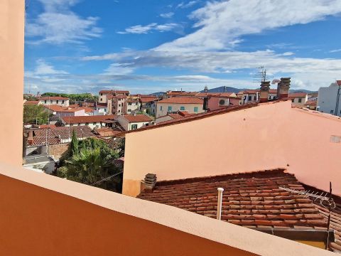Via Sproni, 60 - Livorno