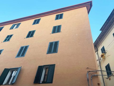 Via Sproni, 60 - Livorno