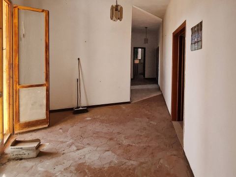 Via Sproni, 60 - Livorno