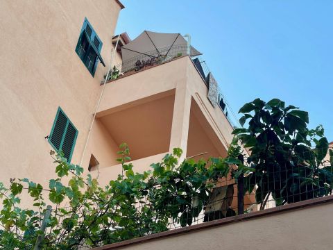 Via Sproni, 60 - Livorno