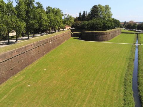 Viale Giuseppe Giusti - Lucca