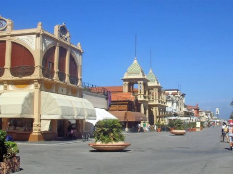 Via Sant'Ambrogio, 34 - Viareggio