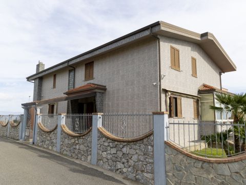 Via Canalicchio, 9 - Stalettì