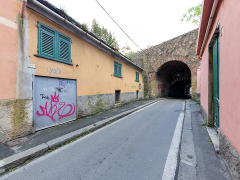 Via Barabini di Teglia, 2 - Genova