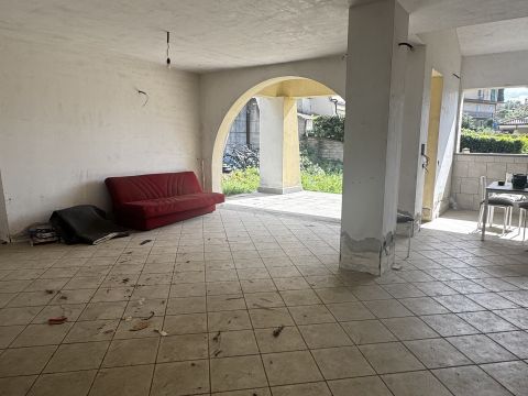 Via dei Costaroni, 87 - Riano