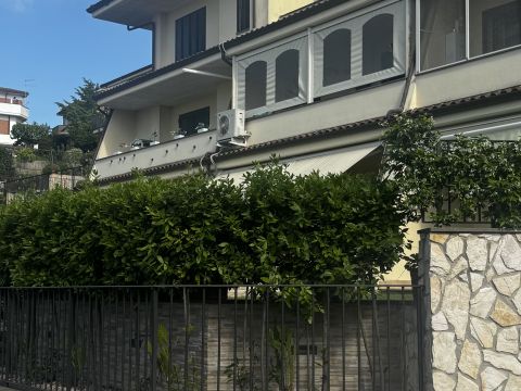 Via dei Costaroni, 87 - Riano