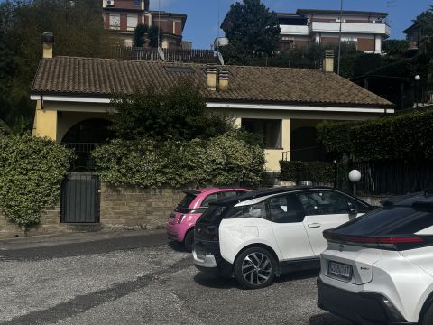 Via dei Costaroni, 87 - Riano