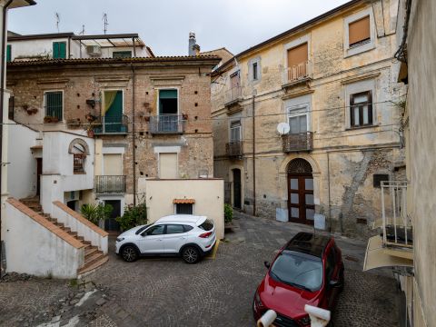 Largo Giuseppe Ferragina, 4 - Catanzaro