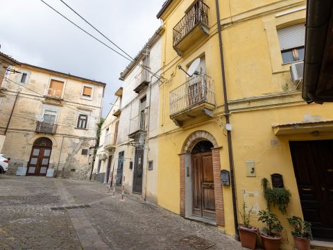 Largo Giuseppe Ferragina, 4 - Catanzaro