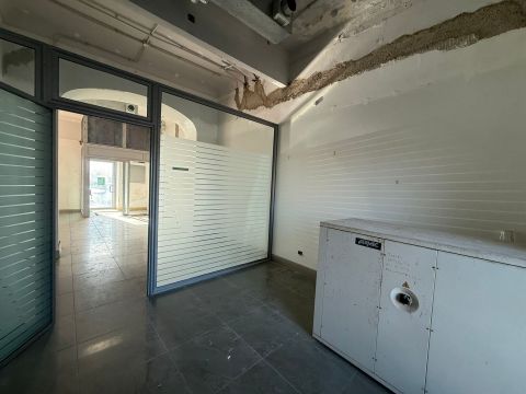 Piazza Vittorio Emanuele, 18 - Pietraperzia