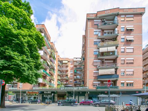 Largo Antonio Beltramelli, 36 - Roma