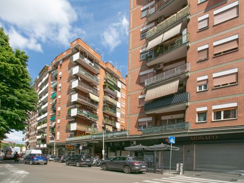 Largo Antonio Beltramelli, 36 - Roma
