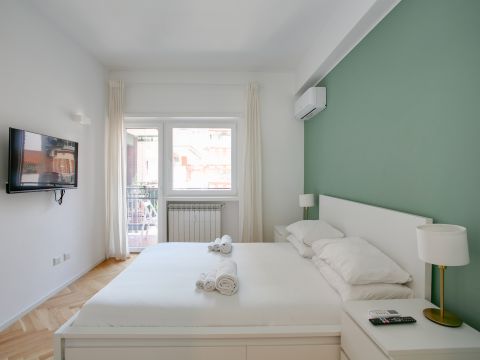 Largo Antonio Beltramelli, 36 - Roma