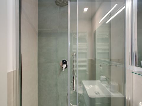 Largo Antonio Beltramelli, 36 - Roma