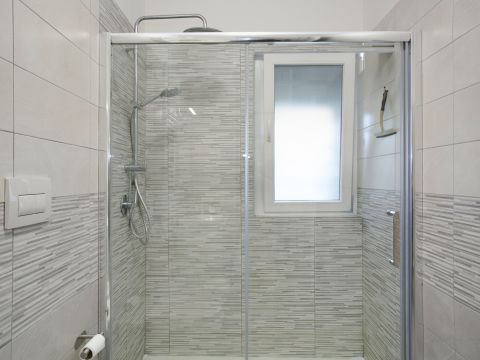 Via Ildebrando della Giovanna, 81 - Roma