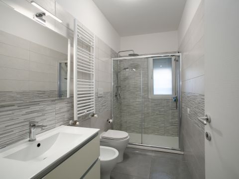 Via Ildebrando della Giovanna, 81 - Roma