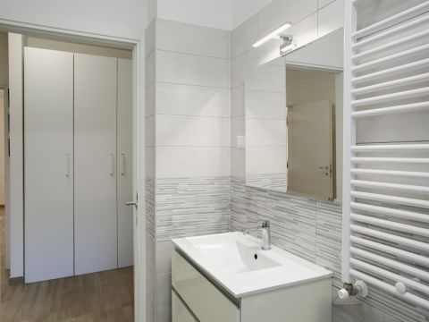 Via Ildebrando della Giovanna, 81 - Roma