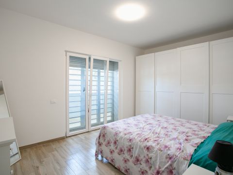 Via Ildebrando della Giovanna, 81 - Roma