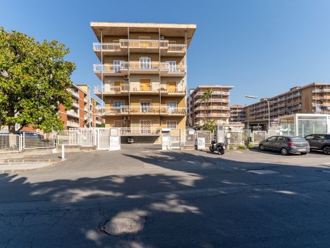 Via Carnazza, 75 - Tremestieri Etneo
