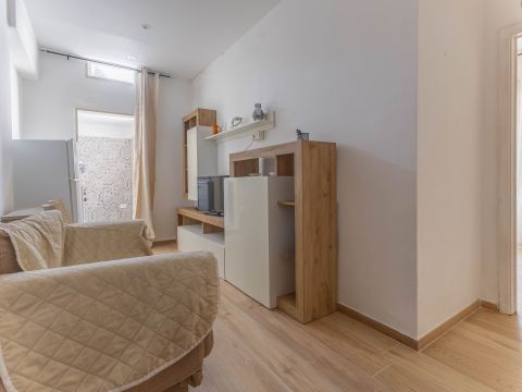 Via 5 Regina, 10 - Margherita Di Savoia