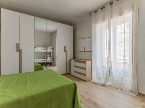 Via 5 Regina, 10 - Margherita Di Savoia