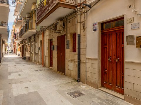 Via 5 Regina, 10 - Margherita Di Savoia