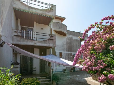 Via dei Licheni, 14 - Anzio