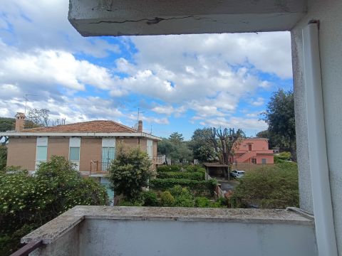 Via dei Licheni, 14 - Anzio