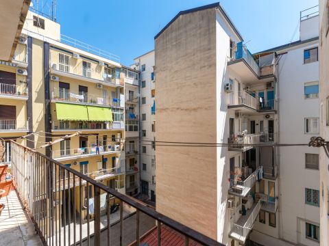 Via Genova, 47 - Catania