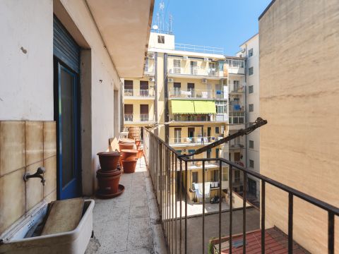 Via Genova, 47 - Catania